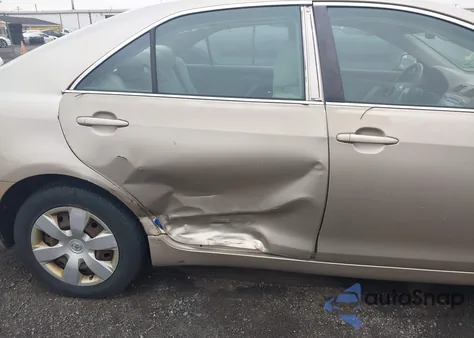 2008 Toyota Camry Le z USA, uszkodzony, nr VIN 4T1BE46K08U777336